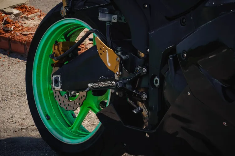 Motorcycle Wheels: The Unsung Heroes of Performance and Style
