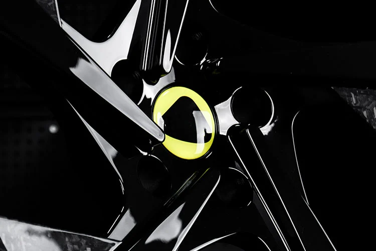Olim C12 Monoblock 1pc Carbon Fiber Sheet Gloss Balck Forged Wheel On Lotus Eletre
